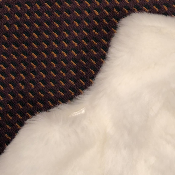 NWOT Children’s Place faux fur white washable vest - Picture 4 of 8